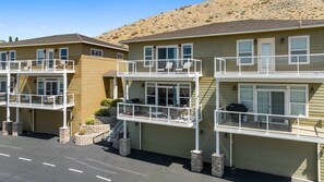 Exterior - B35 Home by pool & Gorge shuttle (Quincy)