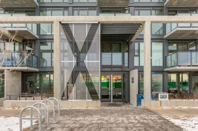 *Friendly* City Suite in Kensington *2bed+2Bath*