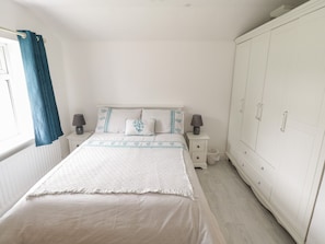 3 bedrooms, individually decorated, individually furnished, free WiFi