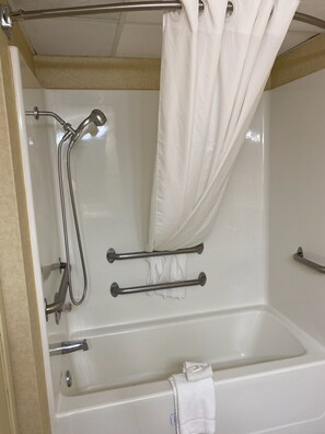 Standard Double Room, Accessible Bathtub | Bathroom | Combined shower/tub, free toiletries, hair dryer, towels - The Boardwalk Inn (Branson)