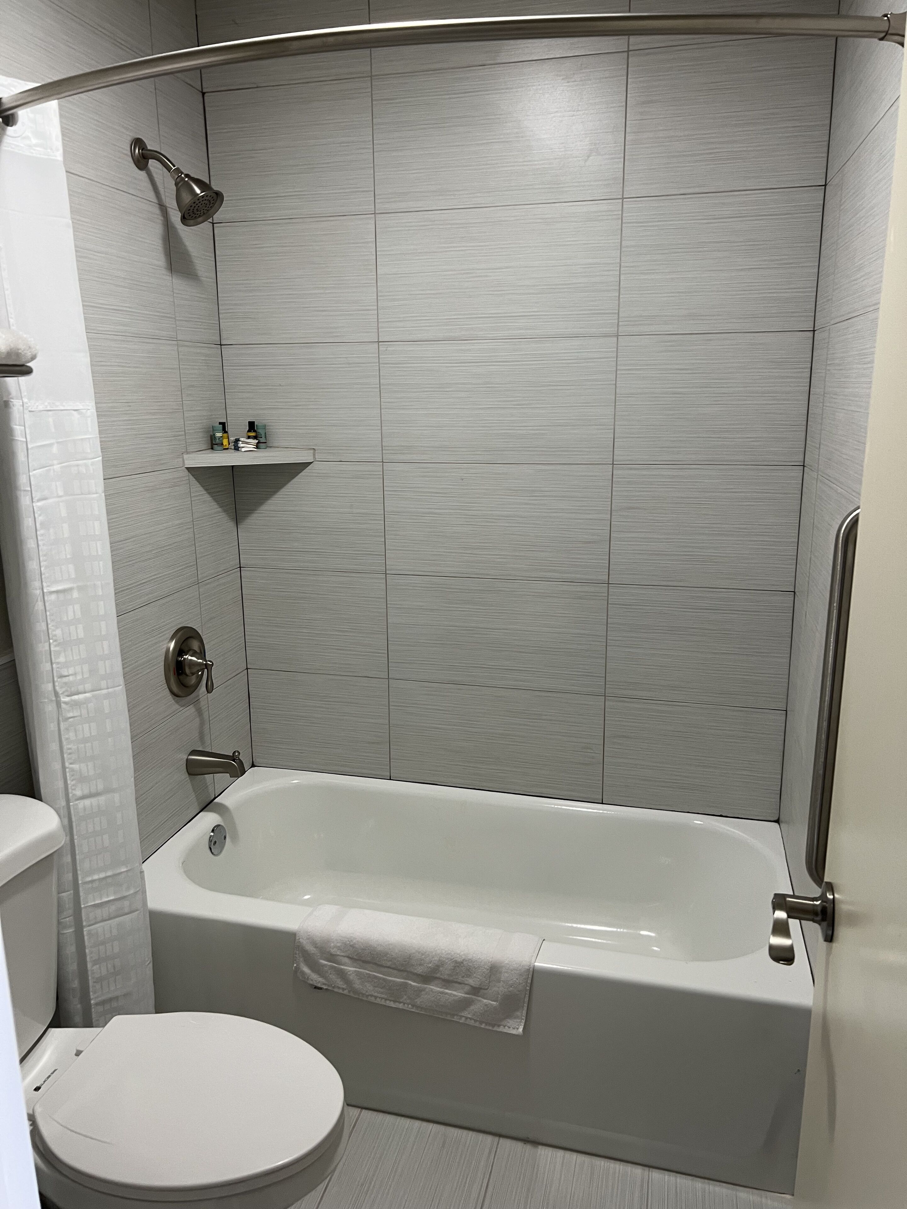 Deluxe Single Room | Bathroom