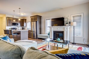 Téléviseur à écran plat de 53 po avec télévision numérique, téléviseur