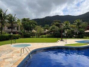 Utomhuspool