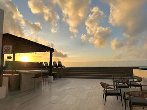 Poolside bar