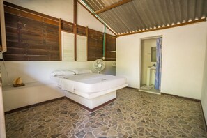 Room | Egyptian cotton sheets, premium bedding, desk, free WiFi - Eco Hotel bosque encantado (Rosario Islands)