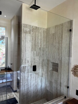 Shower, hair dryer, towels, soap - Penthouse Retreat w/Private Rooftop Pool (Tulum)