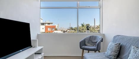 Televisión, oficina