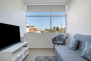 TV, escritórios