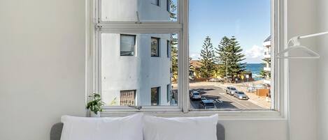 1 室のベッドルーム、インターネット、ベッドシーツ