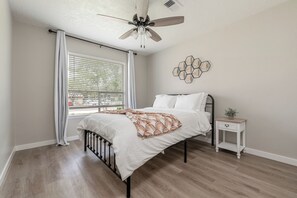 2 chambres, Wi-Fi gratuit, draps fournis