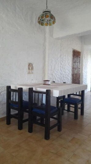 Dining - Sol y Mar. Delfines (Zihuatanejo)