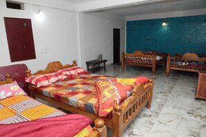 4 makuuhuonetta, vuodevaatteet