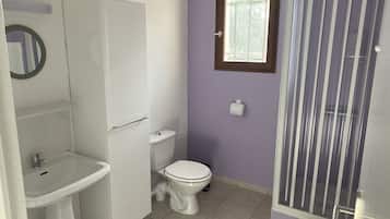 Shower, towels, soap, toilet paper