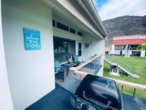 Property grounds - #184-Condo by pool/Gorge shuttle-book separately (Quincy)