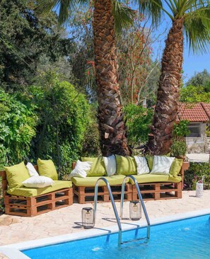 Seasonal outdoor pool - Villa Danae by CorfuEscapes (Corfu)