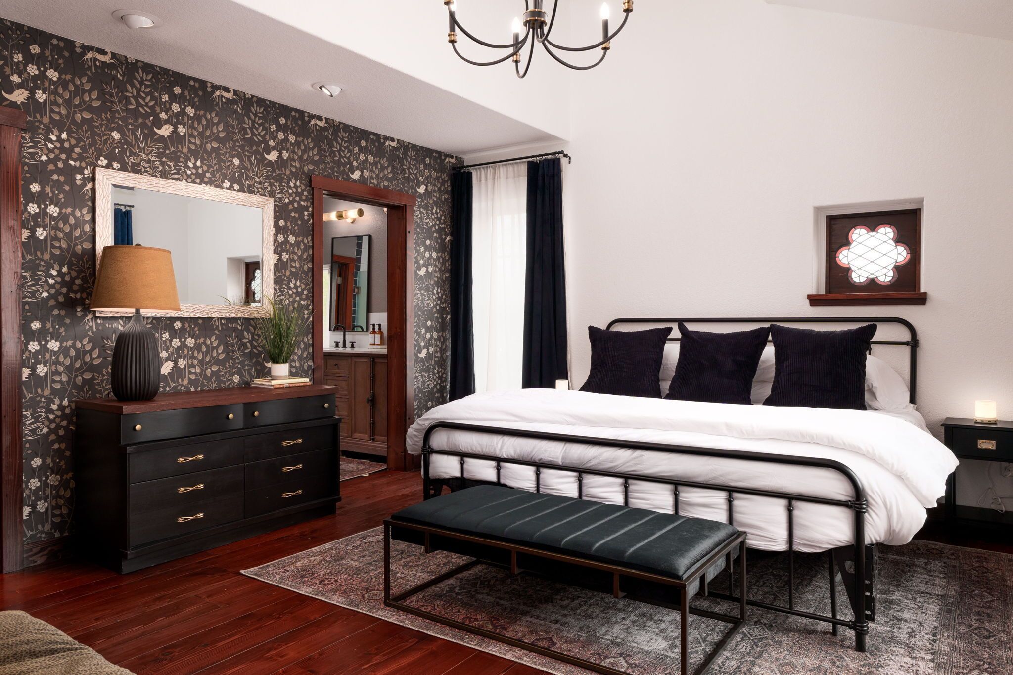 Lake life near the cities! Kayak, swim, fish, relax.