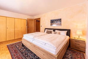 2 Schlafzimmer, Bügeleisen/Bügelbrett, kostenloses WLAN, Bettwäsche
