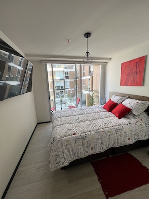 2 chambres, bureau, fer et planche à repasser, Wi-Fi gratuit