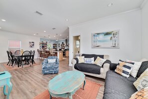 Interior - Seaclusion (Gulf Shores)