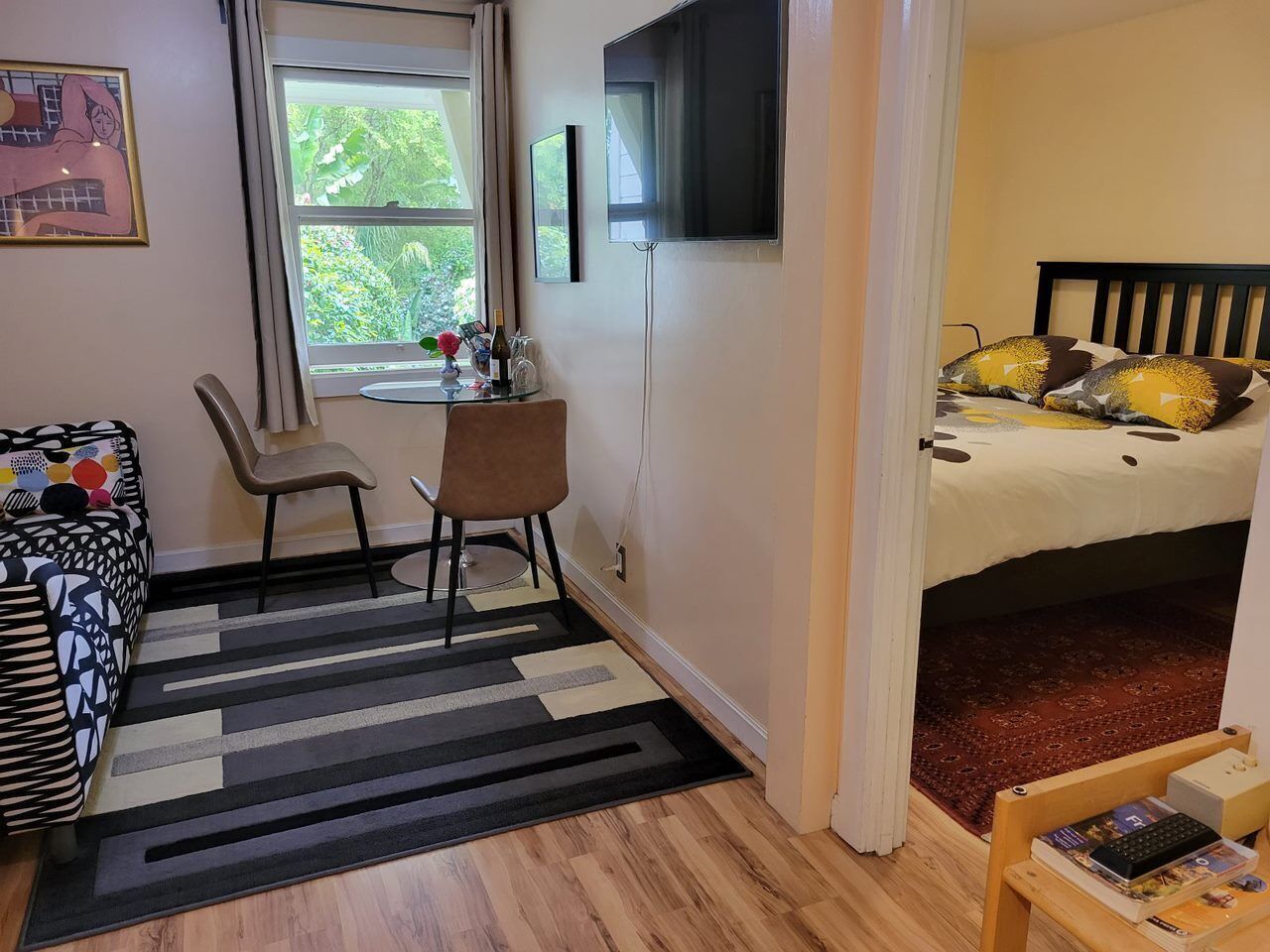 1 多间卧室、客房内保险箱、熨斗/熨衣板、免费 WiFi