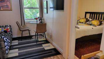 1 bedroom, in-room safe, iron/ironing board, free WiFi