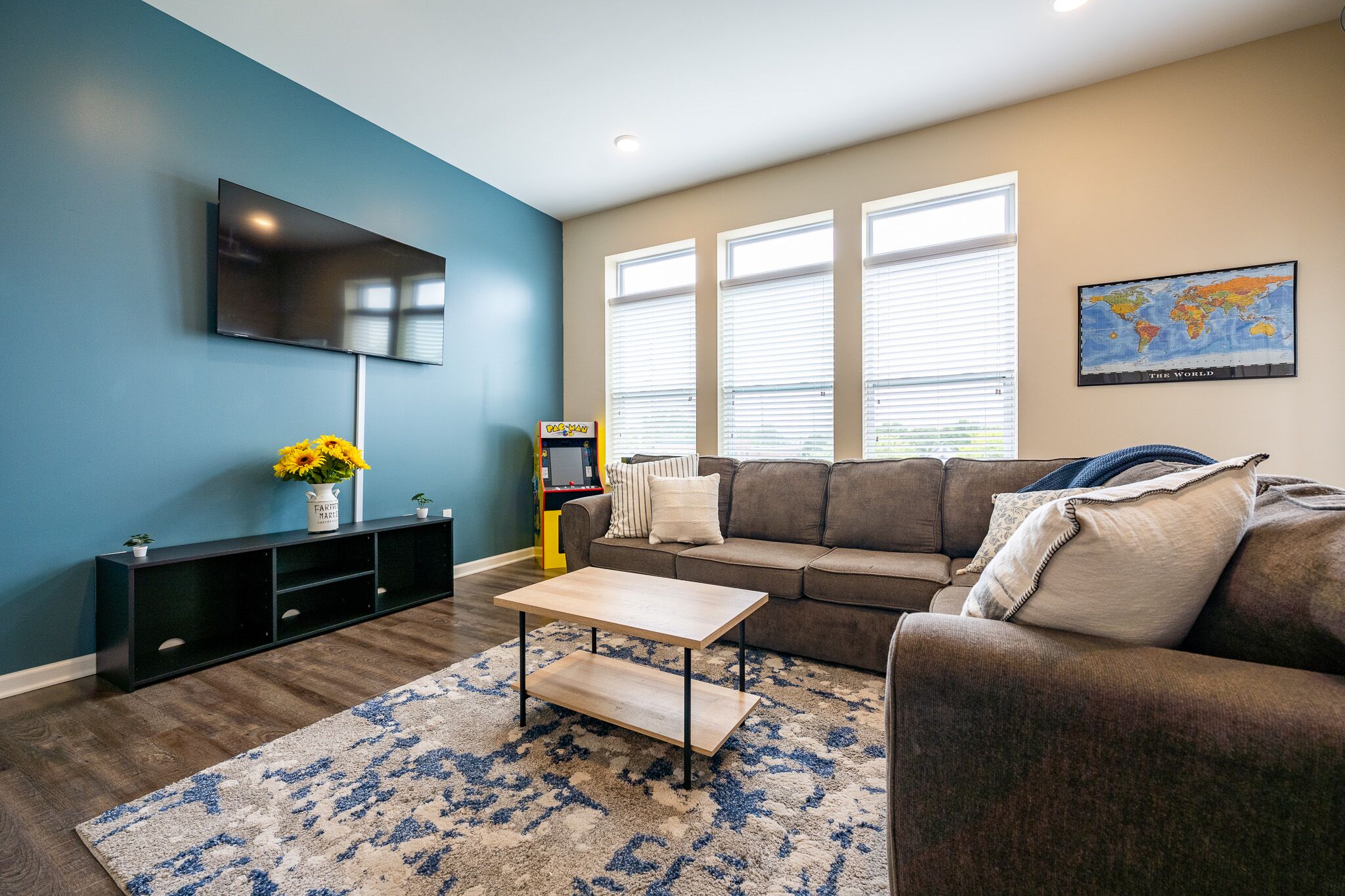 1BD 1BA w/ King Bed/ Heart of Indy/Free Parking