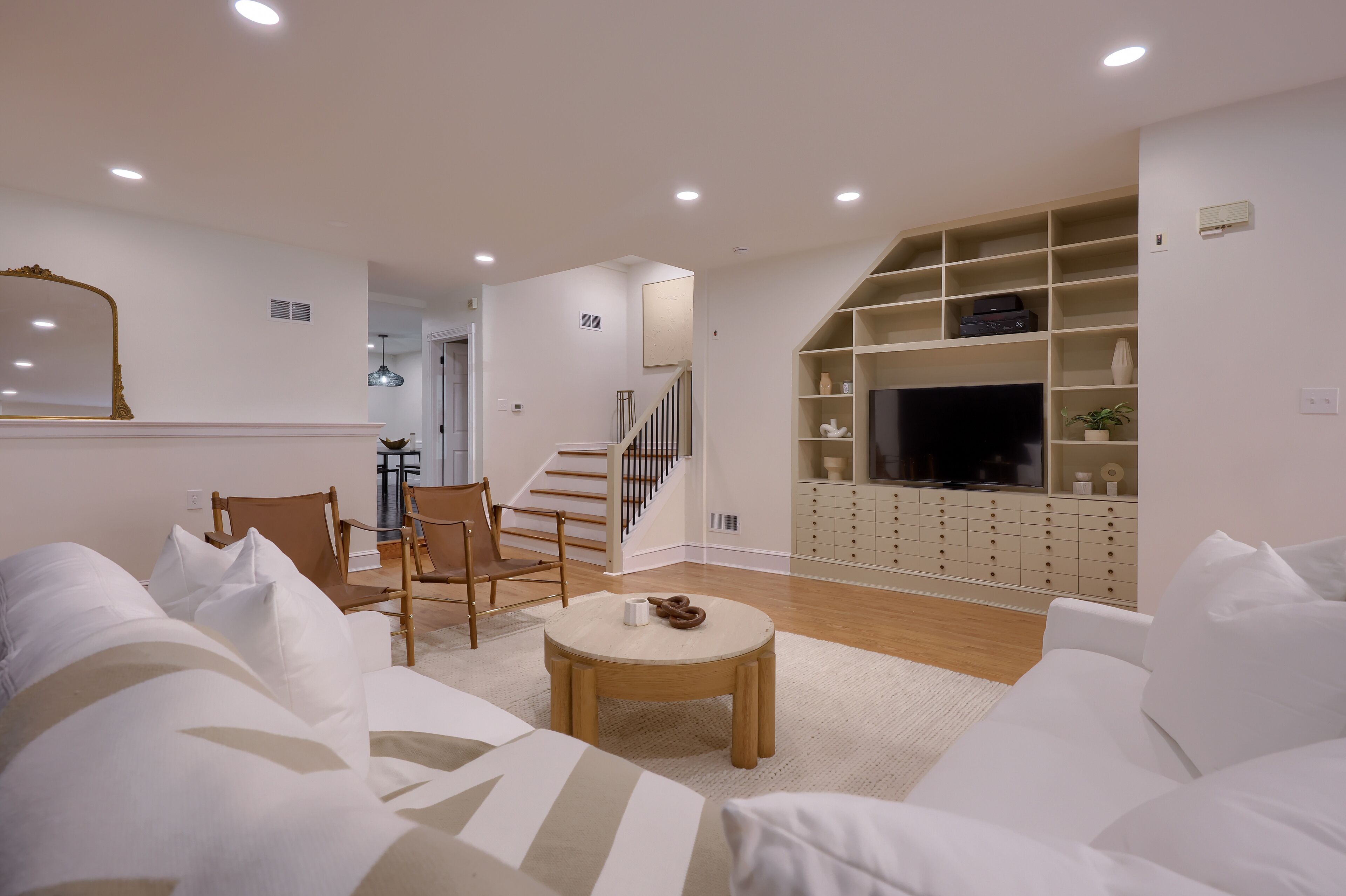 Deluxe Downtown Lancaster 3BD - Rooftop & Parking