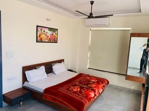 Comfort Double Room | Free WiFi