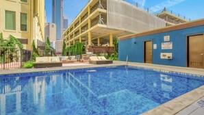 Pool - Downtown Dallas 3BR Home | Pool, Gym & Oasis (Dallas)