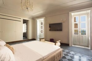 2 Schlafzimmer, schallisolierte Zimmer, Bügeleisen/Bügelbrett