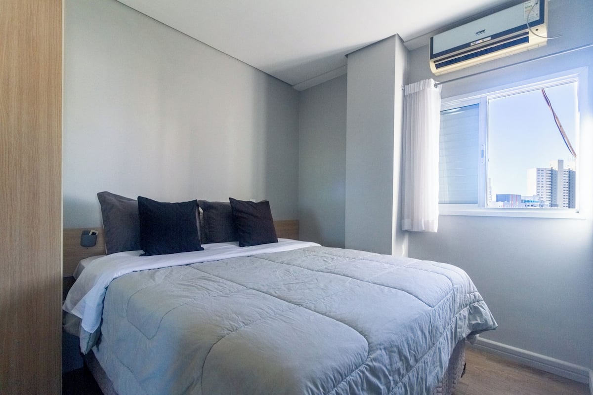 Deluxe dubbelrum | 1 sovrum, sängtillbehör av högsta kvalitet och minibar