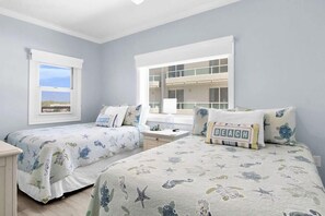 3 bedrooms, desk, iron/ironing board, free WiFi - Enclave 401: Beachfront, Tennis, & Stunning Views (Orange Beach)