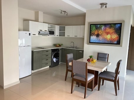 1 habitación, escritorio y wifi gratis