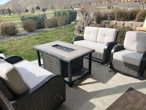 Terrace/patio - A20-Golf Course River View Unit Sunserra near pool Gorge shuttle book separately (Quincy)