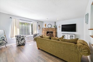 TV connectée, cheminée