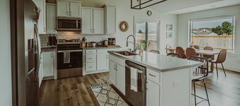 Adventurer Beach House, family-friendly retreat