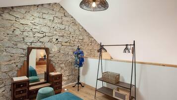 3 chambres, fer et planche Ă repasser, Wi-Fi, draps fournis