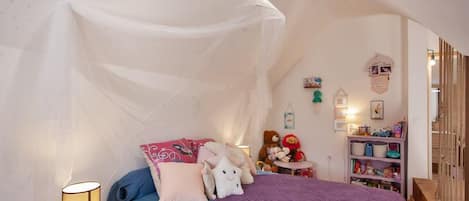 3 chambres, fer et planche Ă repasser, Wi-Fi, draps fournis