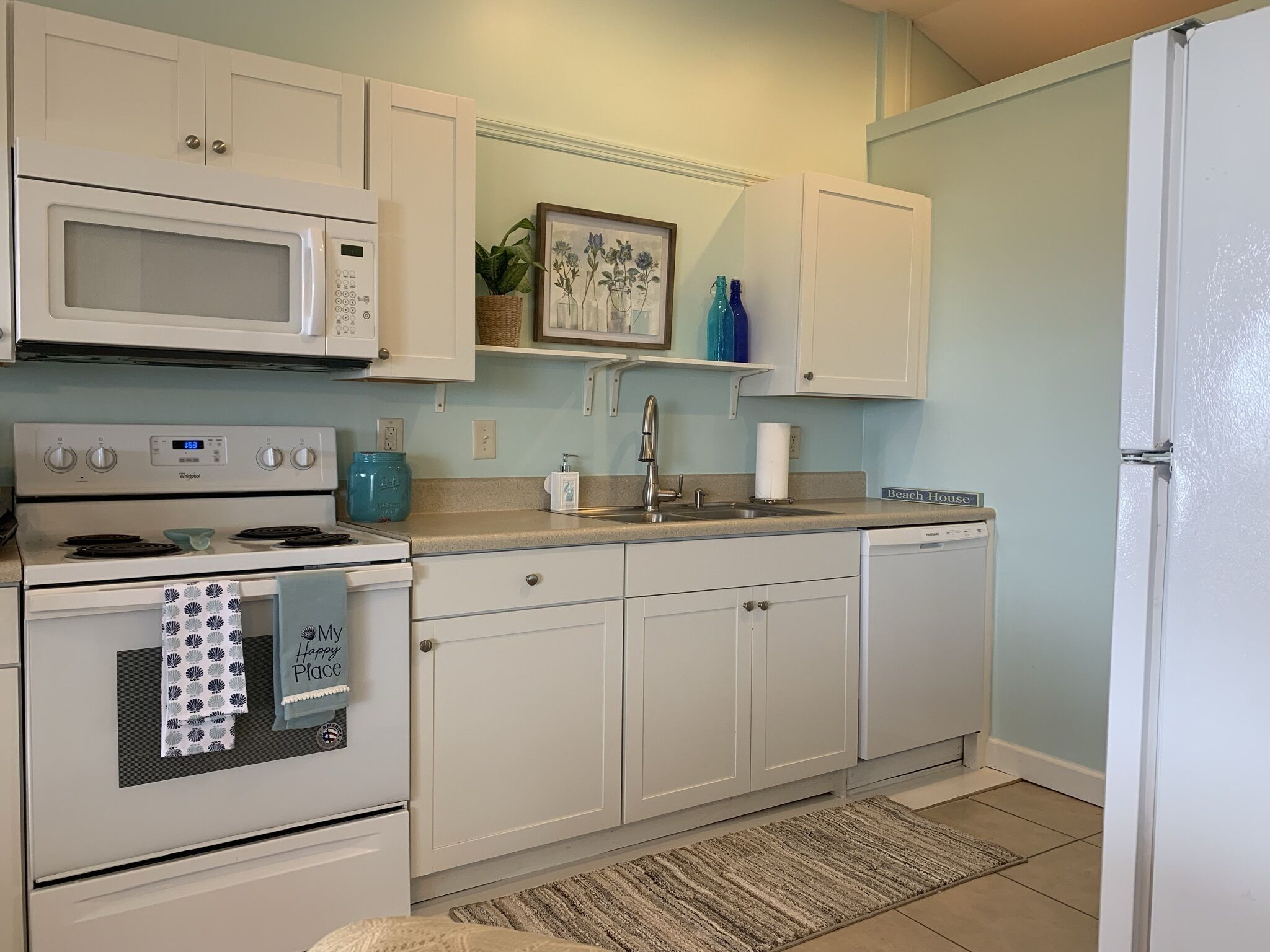 Wall Cottage- North.  Cozy oceanfront duplex with covered deck and ocean views