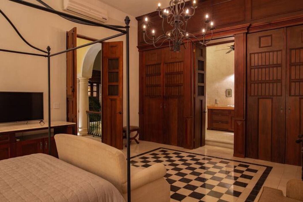 Colonial family house