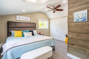 1 sovrum, skrivbord, strykjärn/strykbräda och gratis wi-fi