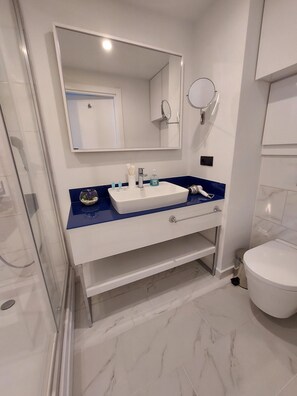 Hair dryer, towels - Hotel Orbi City  (Batumi)