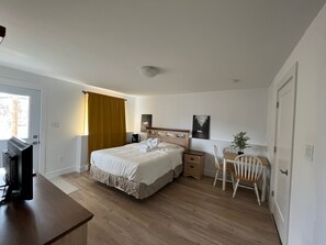 1 bedroom, desk, free WiFi, bed sheets - Private stay at Halifax (Private entrance) (Halifax)