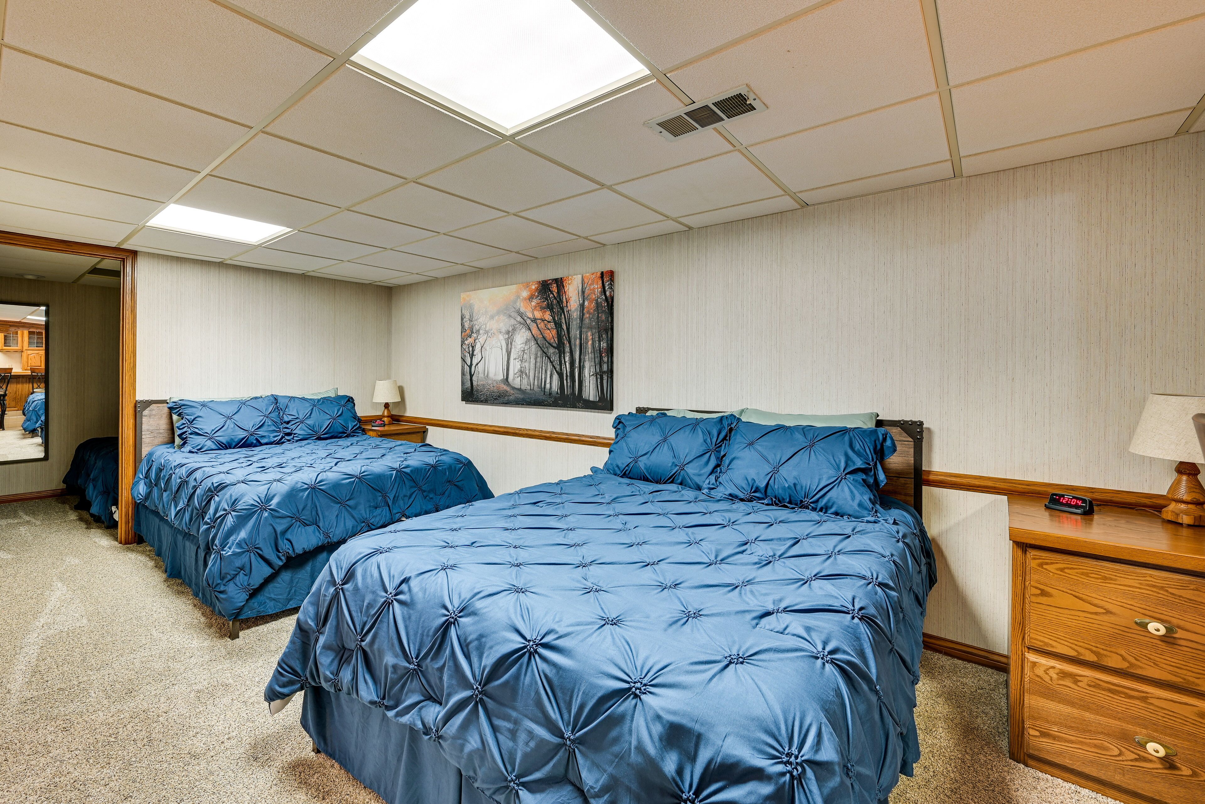 Indiana Studio 6 Miles to Downtown Huntingburg