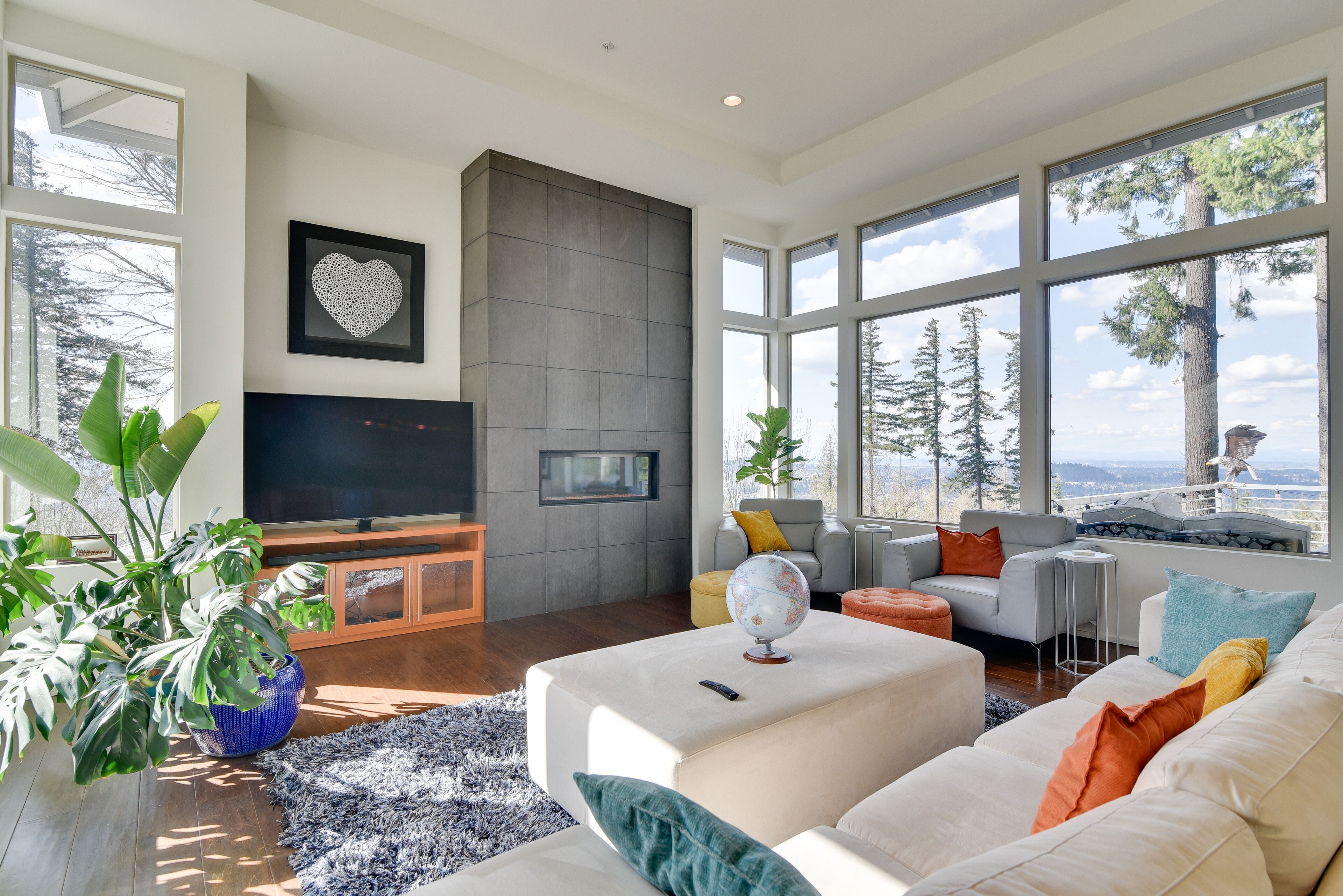 Happy Valley Home w/ City & Mountain Views!