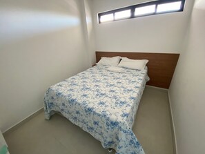 1 quarto, Wi-Fi de cortesia, roupa de cama