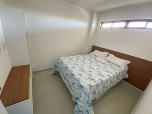 1 quarto, Wi-Fi de cortesia, roupa de cama