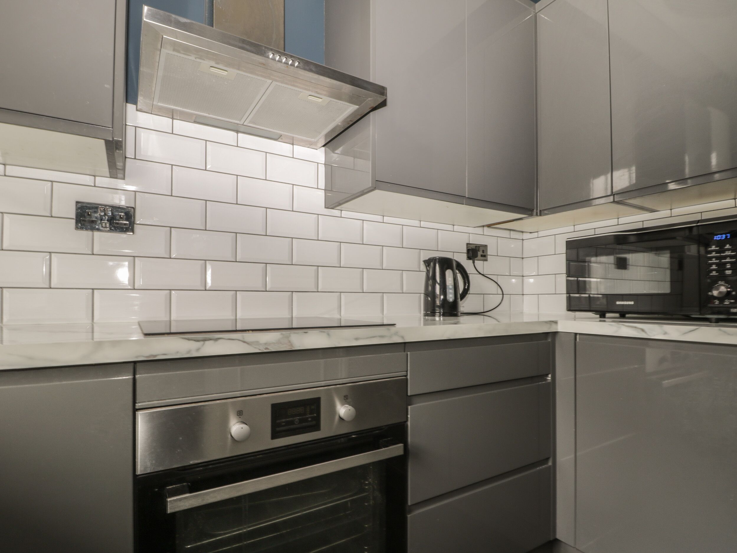 Fridge, electric kettle, toaster, cookware/dishes/utensils