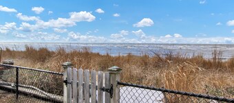 Bayside Guest Cottage