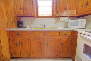 Room, 2 Queen Beds, Smoking, Kitchenette | Private kitchenette - OYO Hotel Waurika OK US-70 near Wichita Falls (Waurika)
